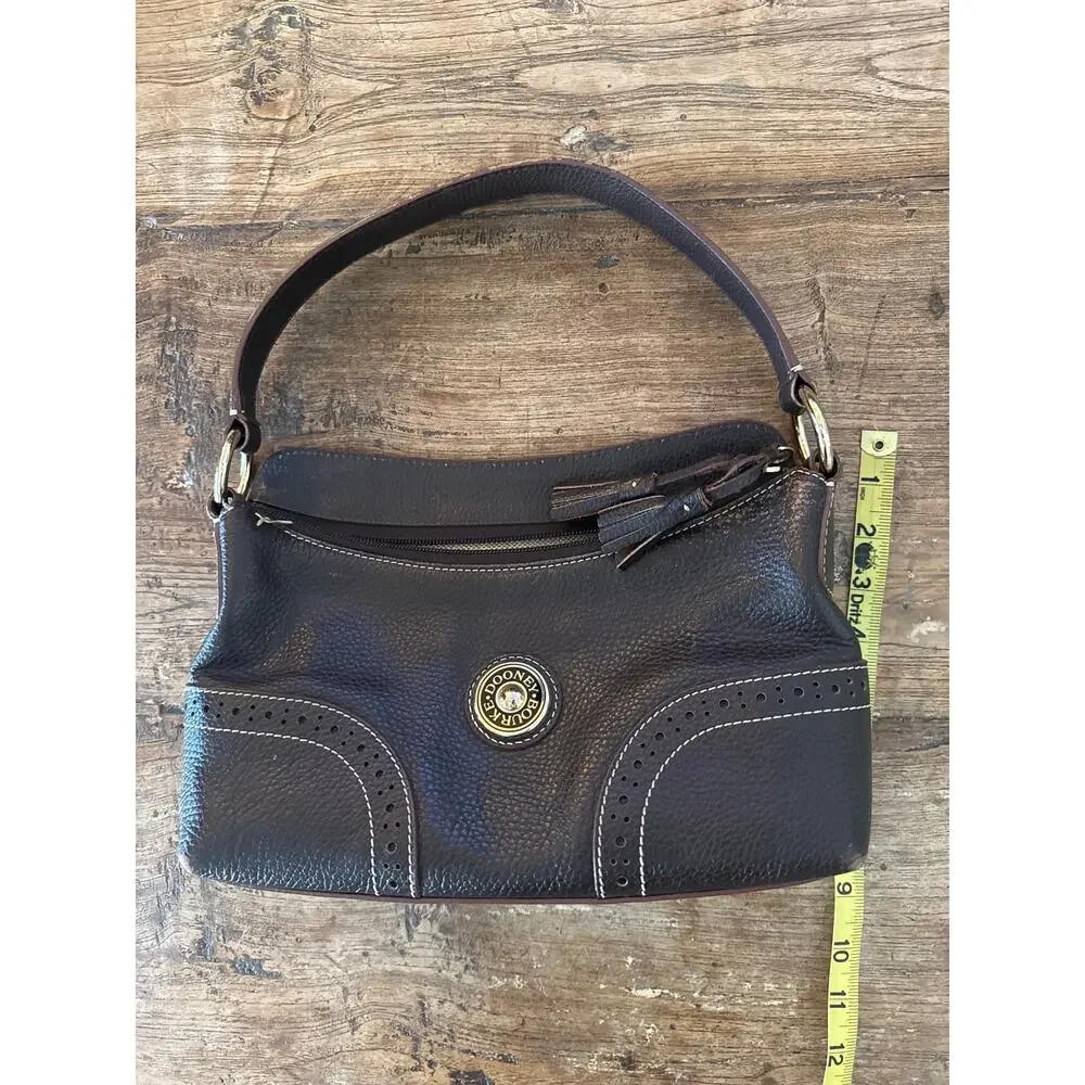Vintage brown pebbles leather Dooney and Bourke Y2K handbag Good condition